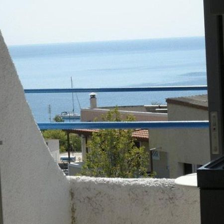 Efrosyni Apartments Agia Marina  Dış mekan fotoğraf