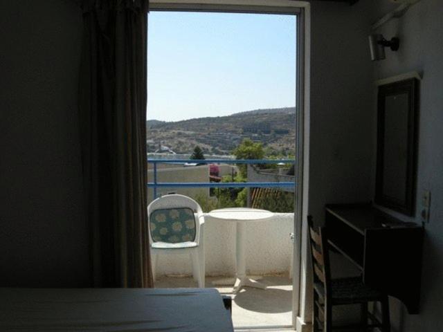 Efrosyni Apartments Agia Marina  Dış mekan fotoğraf